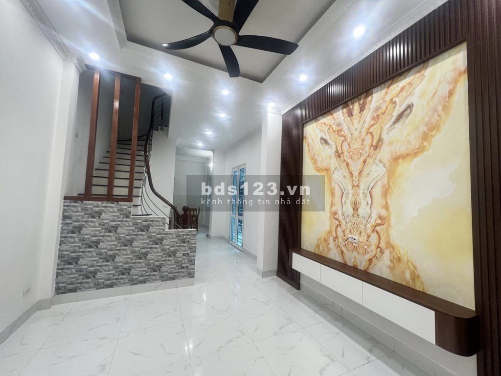 Hoa hậu Thanh Trì, - Sổ đỏ chính chủ giao liền tay