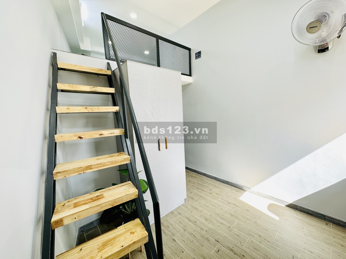 Căn hộ full nội thất cửa sổ đón nắng gác cao ở gần Nguyễn Văn Đậu - gần Chợ Bà Chiểu, Bình Thạnh.