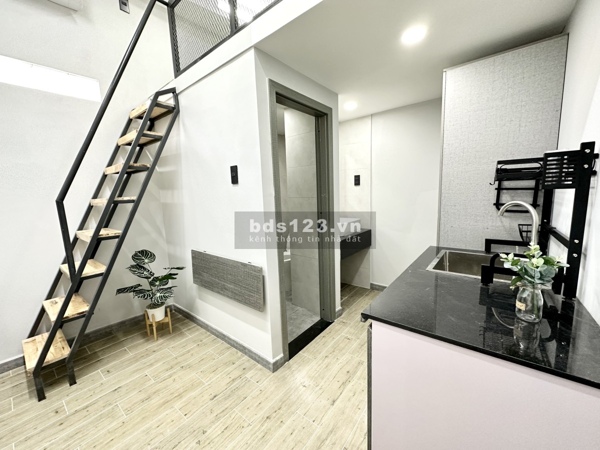 Căn hộ full nội thất cửa sổ đón nắng gác cao ở gần Nguyễn Văn Đậu - gần Chợ Bà Chiểu, Bình Thạnh.