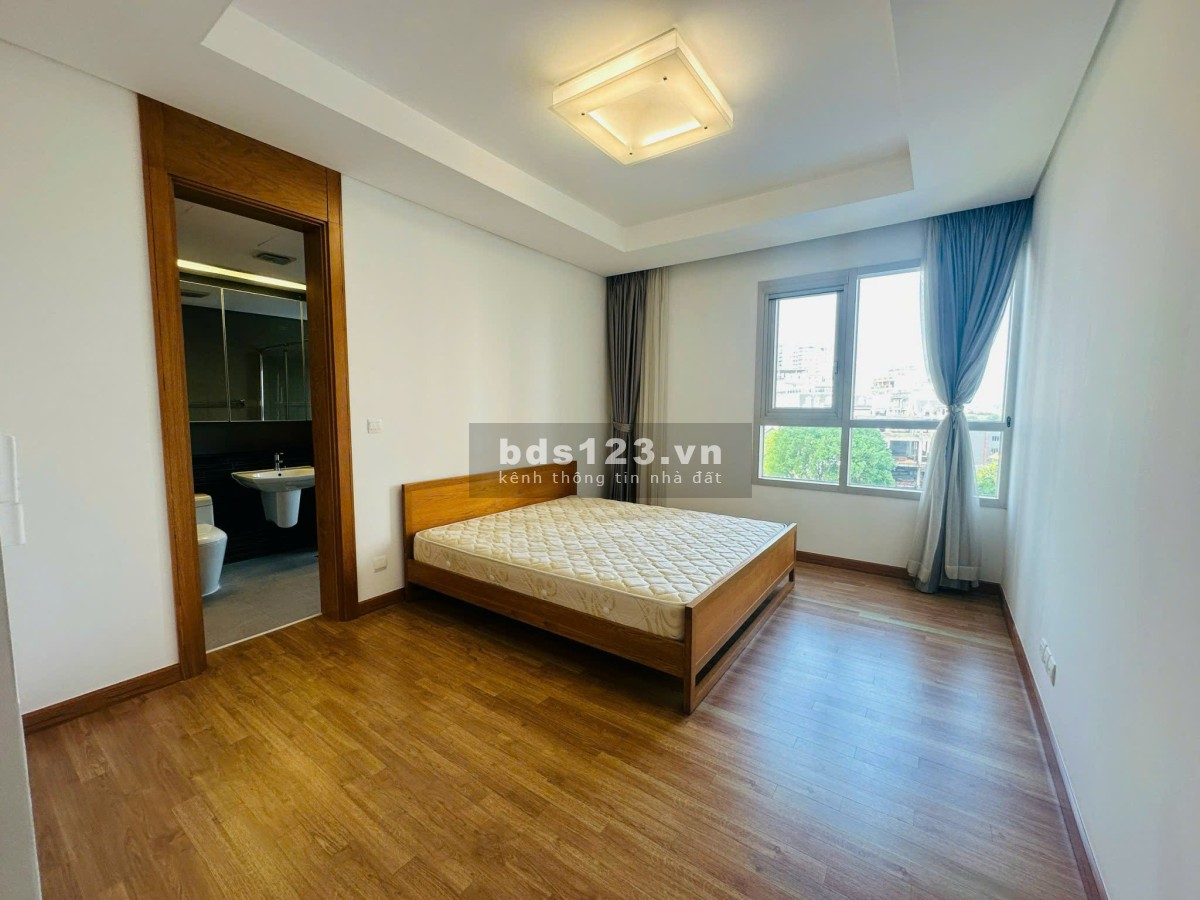 Cho thuê căn hộ hiếm 3PN tầng 6 Xi Riveview Palace Thảo Điền, Tp HCM