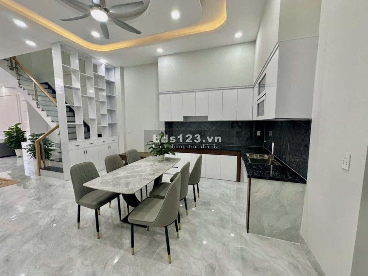 Nhà chính chủ! HXH Nhà 4 tầng Linh Xuân Thủ Đức (cũ). LG 12M 85m2 Hoàn Công 5PN - Giá 4 tỷ.6