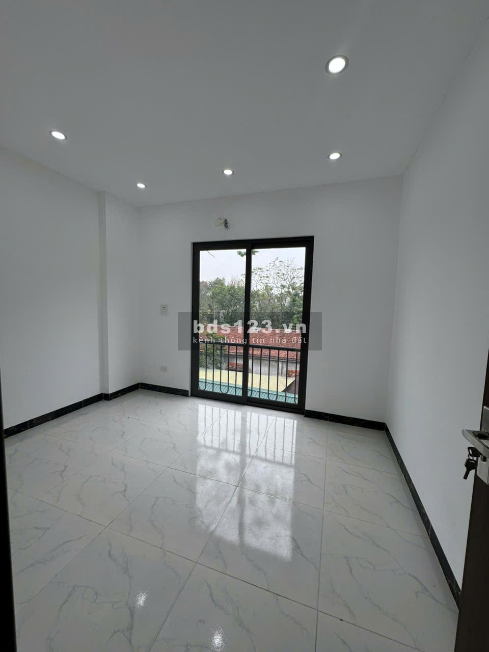 Bán nhà Cao Viên 3T *36M ô tô đỗ cửa, ngay trường, chợ, hàng xóm quận Hà Đông