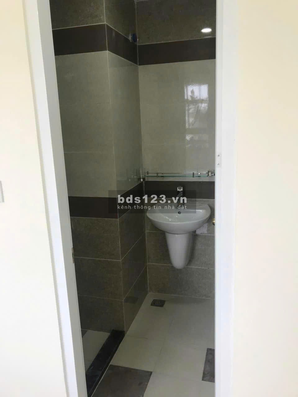 Chung cư Âu Cơ, Tân Thành, Tân Phú, 88m2, 2pn, 2wc, 12tr L9