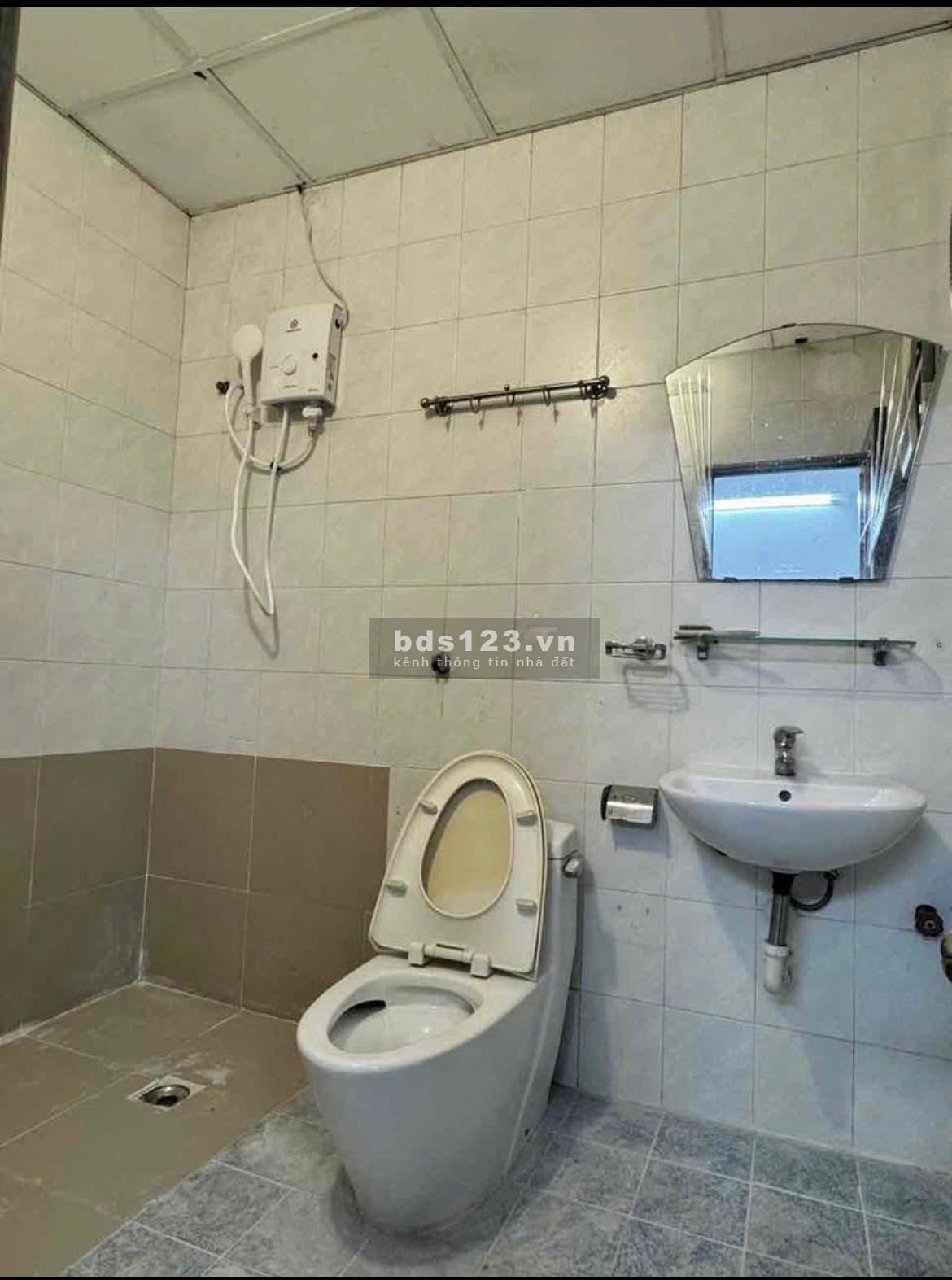 Cho thuê căn hộ, Studio Quận 10 - Máy giặt riêng