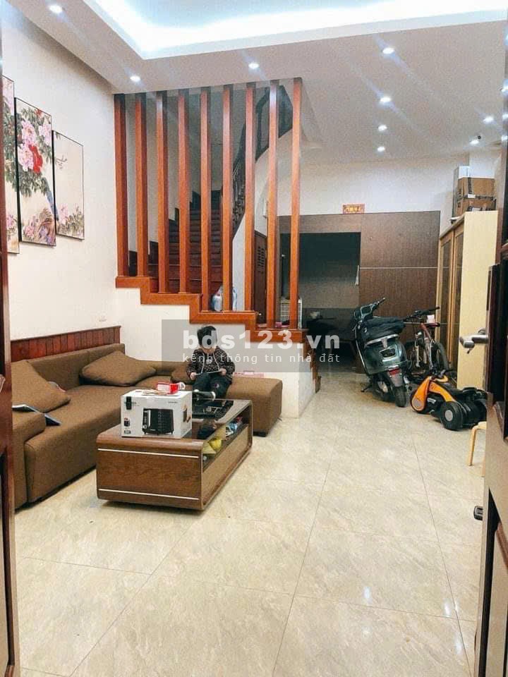 Bán nhà ngõ nông 2 tháng 51m2, Ngõ Huy Văn Đống đa, thích hợp để ở hoặc cho thuê Căn hộ dịch vụ