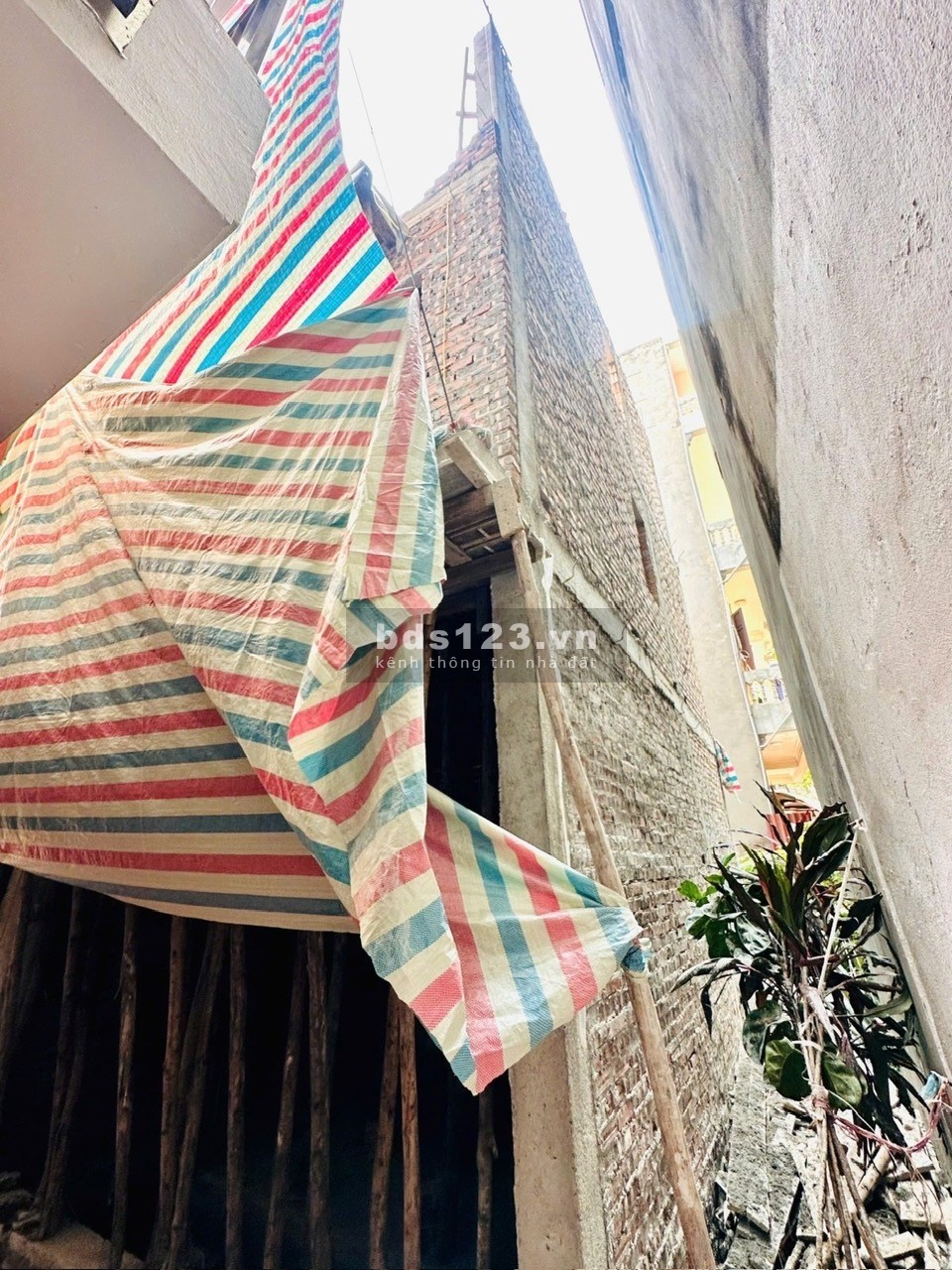 Nhà mới đón Tết - Siêu phẩm Vĩnh Hưng - Lô góc 3 thoáng - Sân để xe siêu rộng - 40Mx5T giá 6.X tỷ
