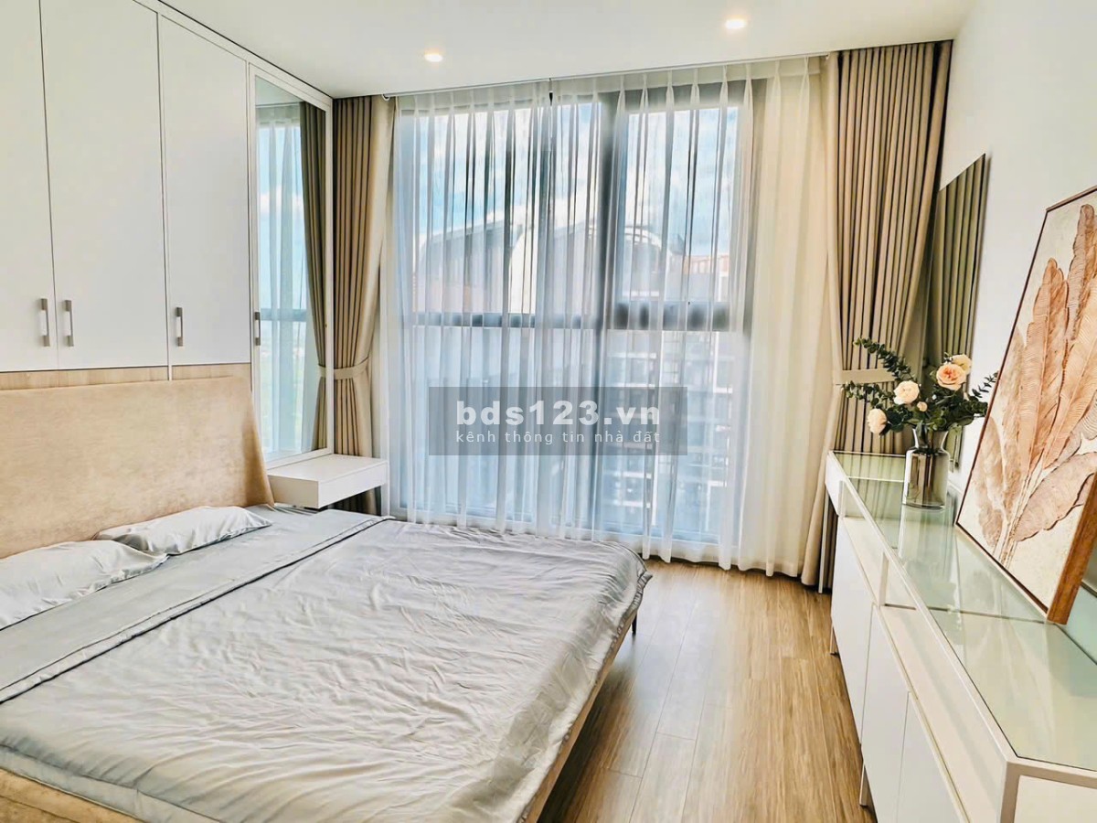 Cần tiền bán gấp căn 3PN góc Á Hậu hầm để xe ô tô