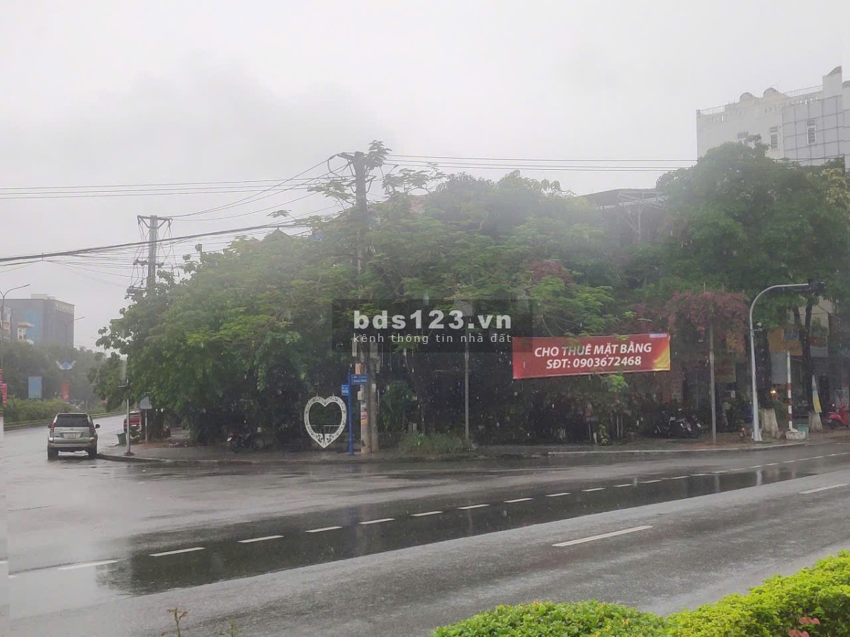Cho Thuê MB 2 mặt tiền trung tâm TP Đồng Hới, Quảng Bình. Nhà 2 tầng. Vị trí đặc biệtLH: 0903672468