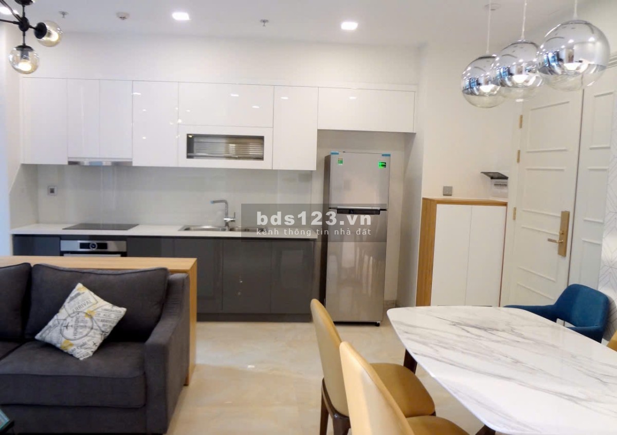 Cần bán gấp căn hộ 2pn 2wc vinhomes golden river 70m2 giá 10 tỷ all in ( sổ hồng vĩnh viễn )