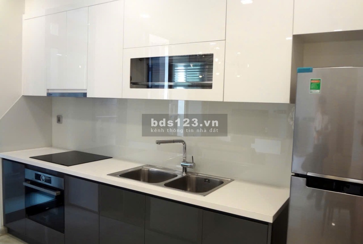 Cần bán gấp căn hộ 2pn 2wc vinhomes golden river 70m2 giá 10 tỷ all in ( sổ hồng vĩnh viễn )