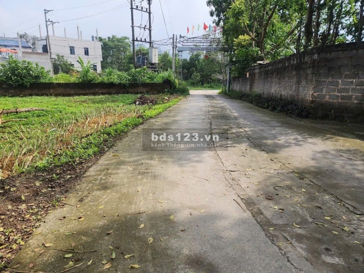 Bán gấp đất tại xã Tân Tiến, 2.3 tỷ vnd, 266 m2