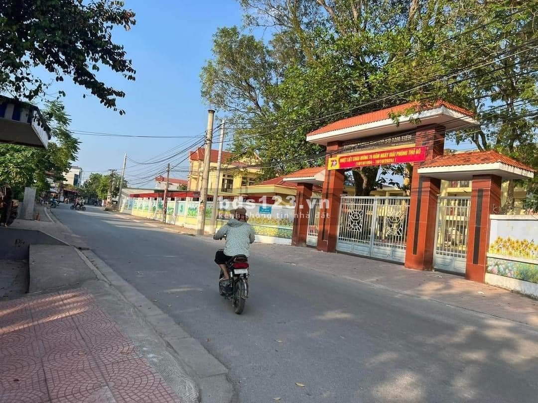 Bán gấp đất tại xã Tân Tiến, 2.3 tỷ vnd, 266 m2