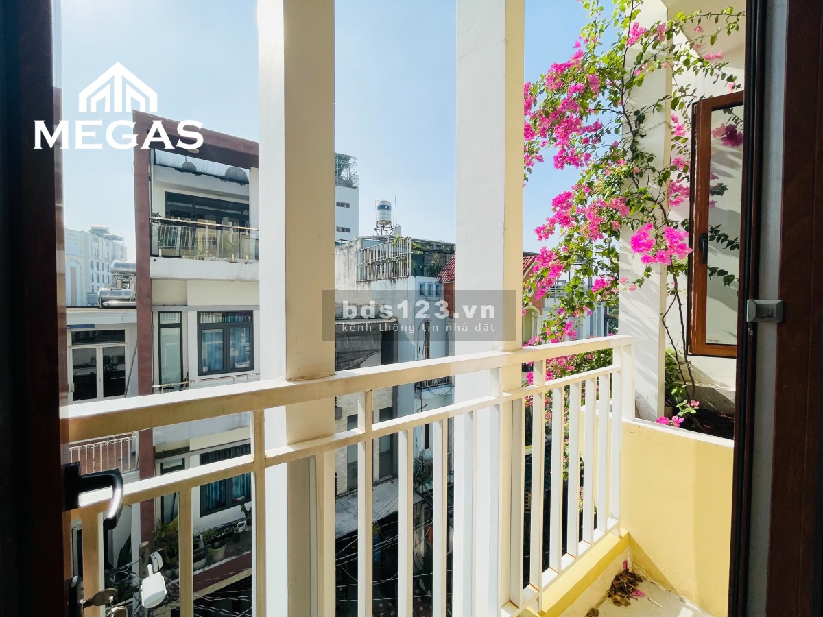 Khai trương căn hộ dịch vụ siêu đẹp studio ban công ngay tại Tân Bình, rộng đến 30m2