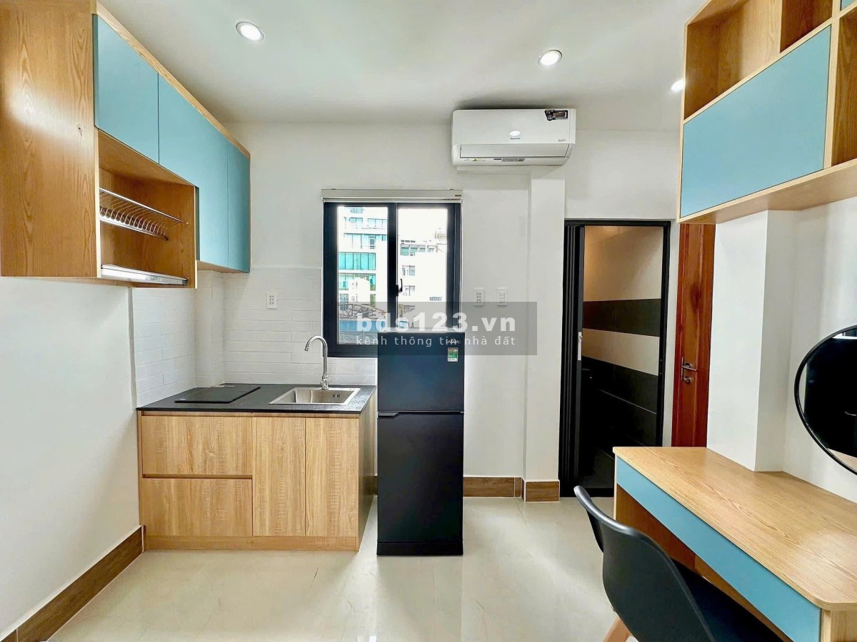 Cho thuê căn hộ Mini đường Trần Minh Quyền, P10,Q10,18m2, 4.5tr/tháng