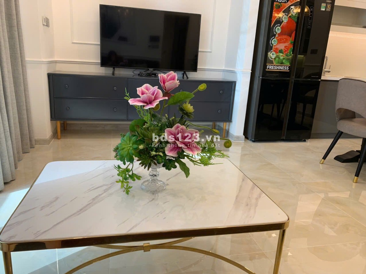 Bán căn hộ 2 phòng ngủ - 2WC, 78m2 tại Vinhomes Golden River quận 1