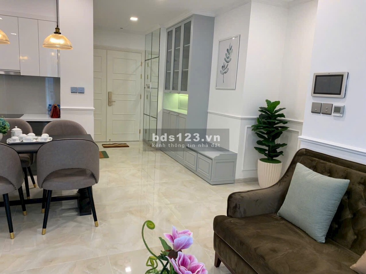Bán căn hộ 2 phòng ngủ - 2WC, 78m2 tại Vinhomes Golden River quận 1