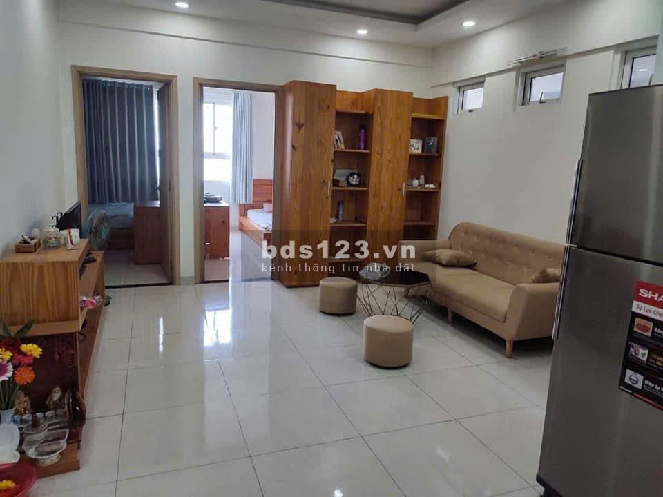 Cho thuê căn hộ lầu 1, Nam Kì Khởi Nghĩa Q3: 102m2, 2p ngủ, NT 11tr/tháng