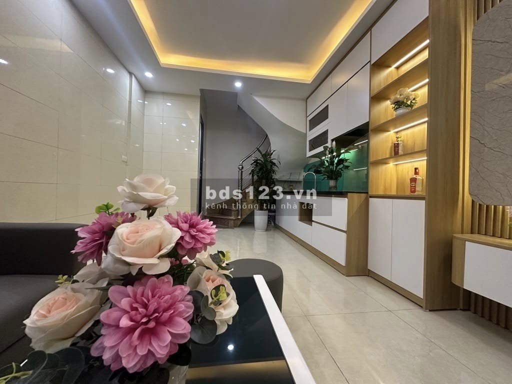 Nhà đẹp Hoàng Mai - Sổ đỏ giao dịch liên tay