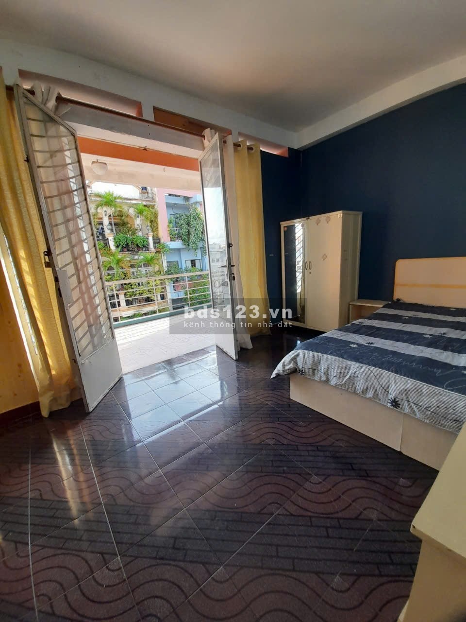 Chính chủ bán gấp căn 4 Tầng - MT Trần Minh Quyền P11 Quận 10 - (CN: 62m²)