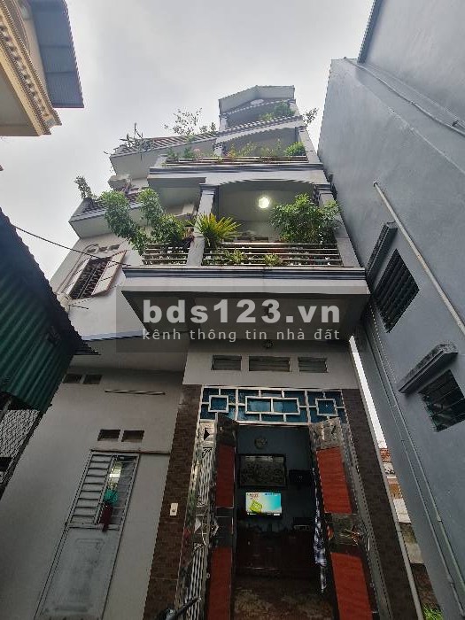 Bán nhà 4 tầng Ngũ Hiệp, Thanh Trì 30m2, mặt tiền 4m giá 2.08 tỷ