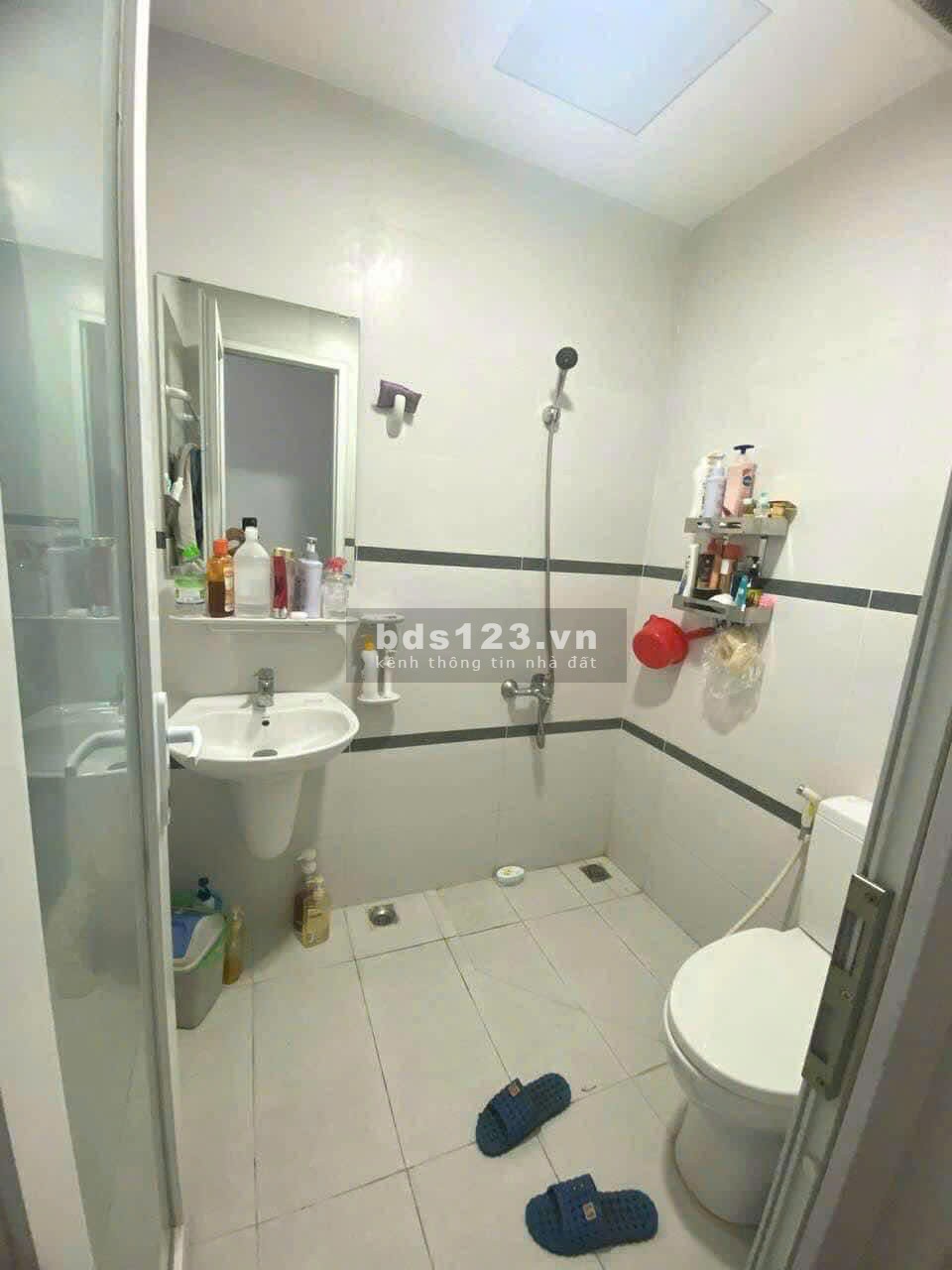 Cho thuê chung cư Phú Thọ, Nguyễn Thị Nhỏ, Quận 11, 57m2, 1pn, 7tr5/ tháng