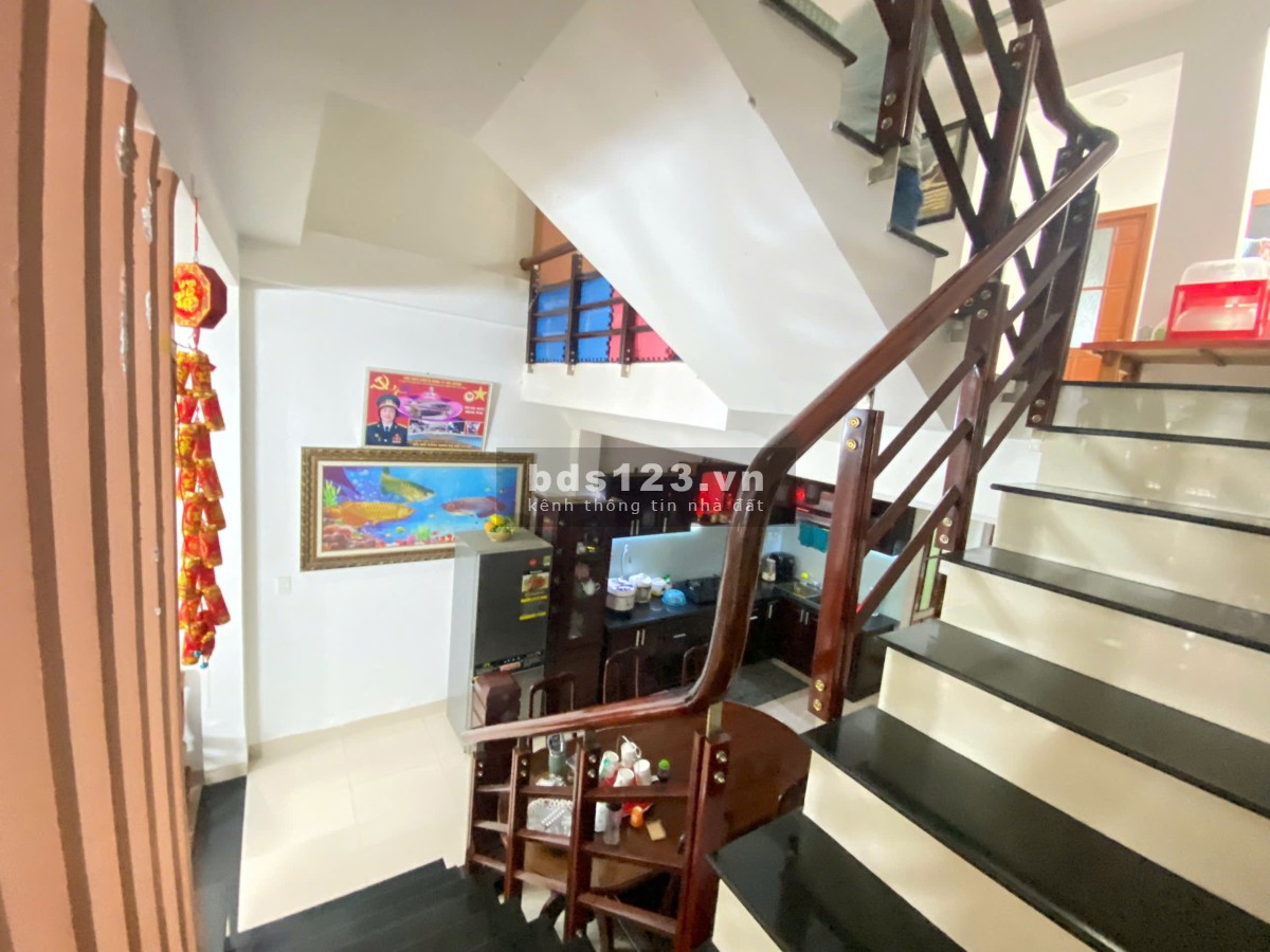Khu VIP Hòa Xuân, nhà 2 tầng. Diện tích rộng 125M2. Chỉ hơn 4 tỷ, một căn duy nhất