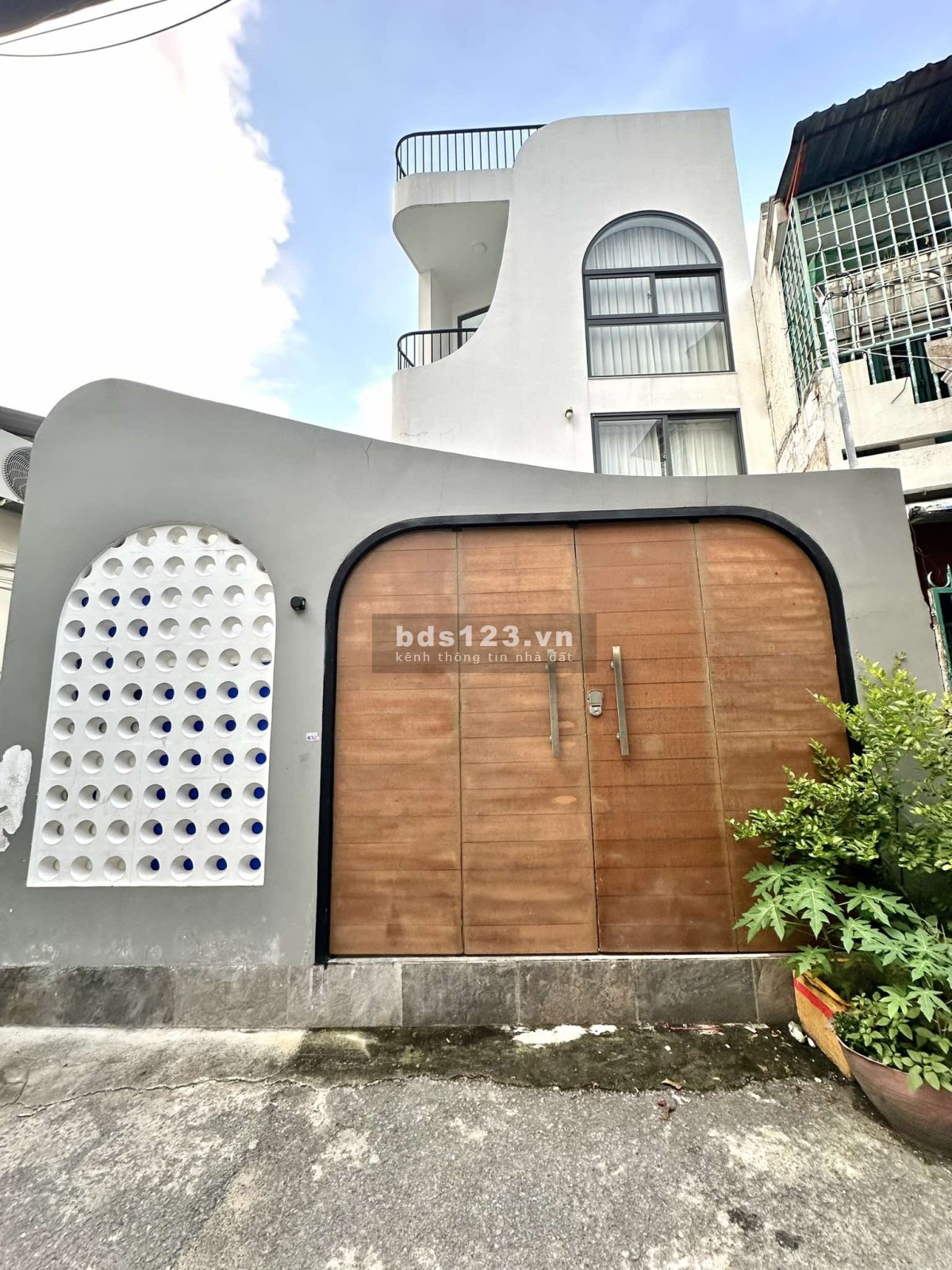 Bán nhà cực đẹp đường nội bộ Bùi Đình Túy 5,35x12m