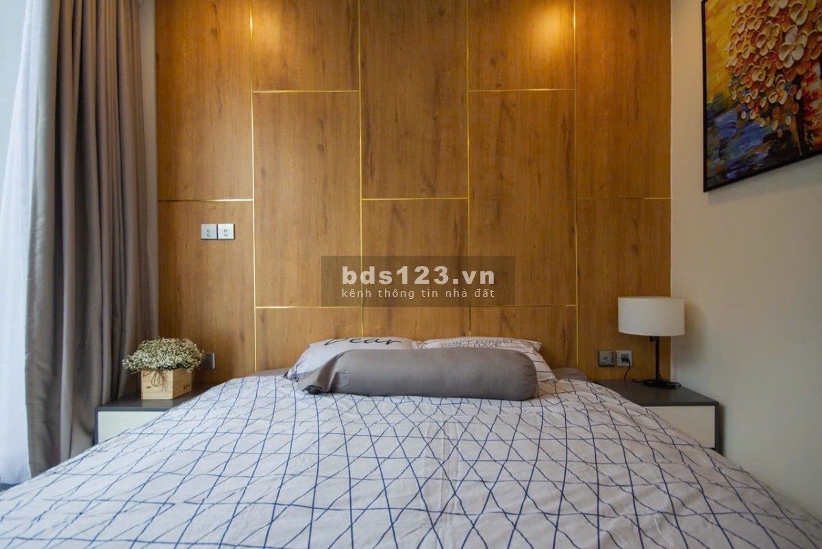 Chuyển nhượng căn hộ Vinhomes Golden Bason 2 phòng ngủ, 78m2 giá tốt