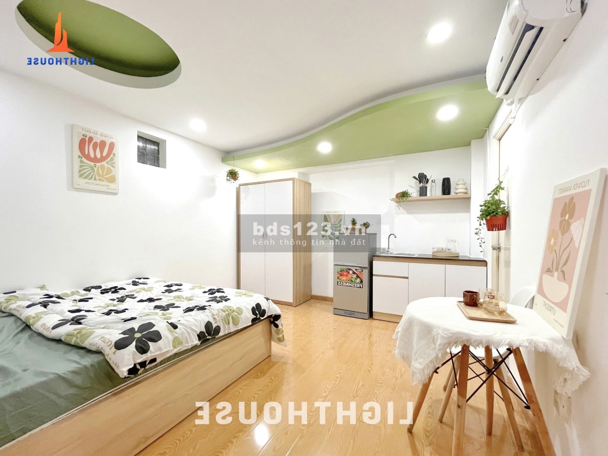 Ngay ĐH Tài Nguyên & Môi Trường - Giáp Phú Nhuận, Q3
