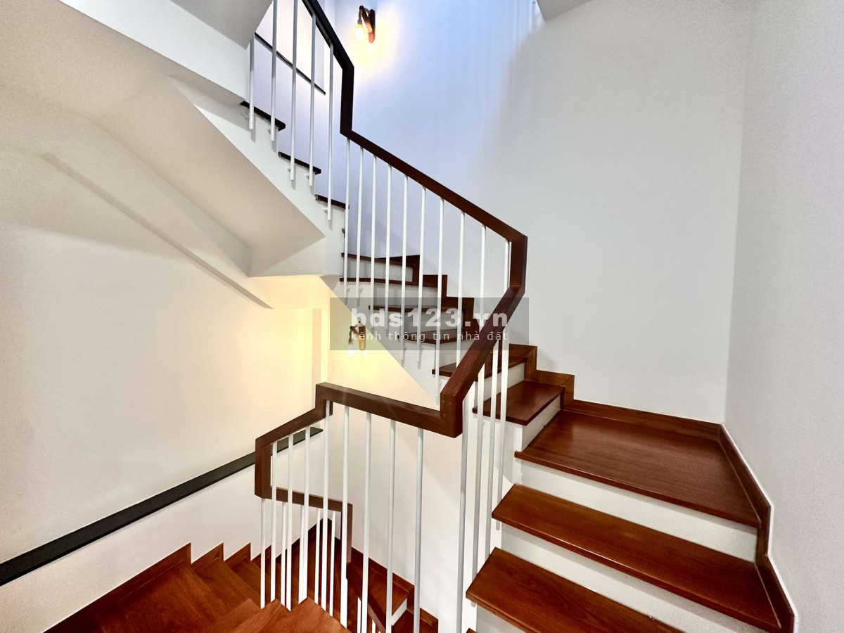 Bán nhà cực đẹp đường nội bộ Bùi Đình Túy 5,35x12m
