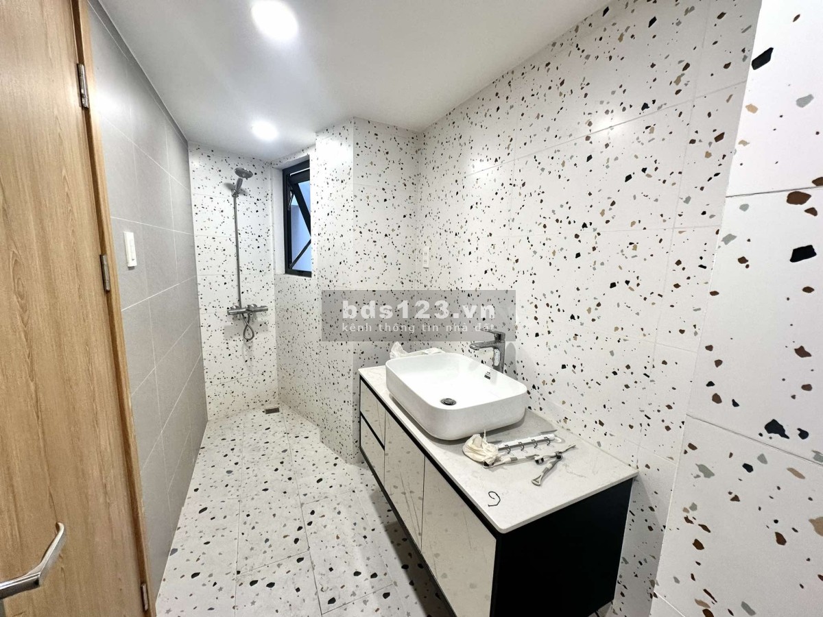 Bán nhà cực đẹp đường nội bộ Bùi Đình Túy 5,35x12m