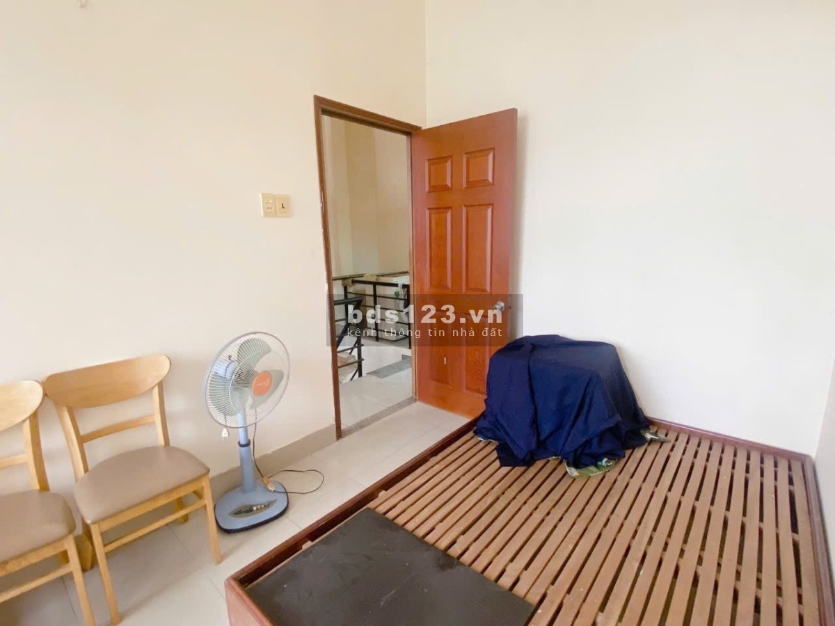 Bán nahf ngang hiếm 5.5M - Hẻm xe tải tại phường 8, quận 6 - 7.2 tỷ