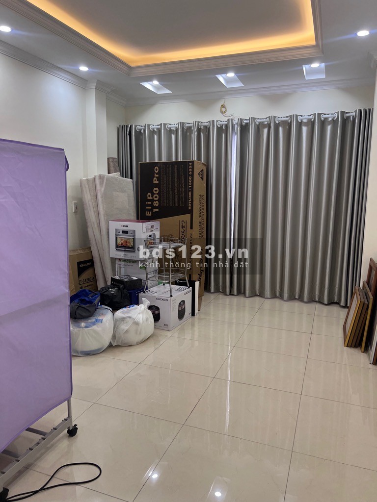 Bán nhà Đào Tấn, 41m2 x 5 tầng, ngõ nông, giá mềm.