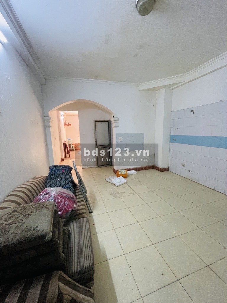 105 phố Xuân La Tây Hồ. Nhà phâ lô. 3 ô tô tránh. Thoáng trước sau. Sổ nở hậu. 68M2 chỉ 22,5 tỏi
