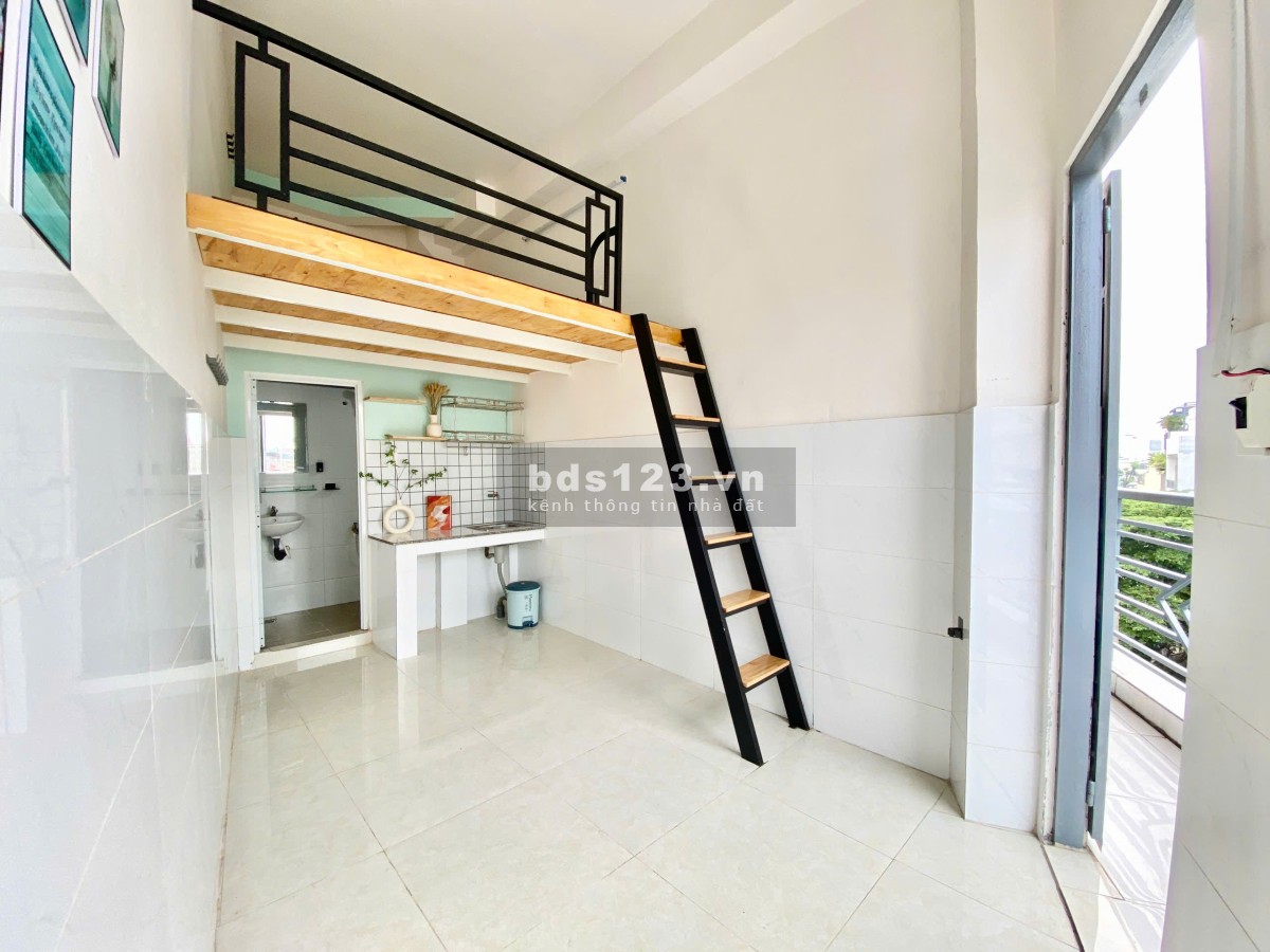 Cho thuê phòng gác cao 1M8 ngay Etown Cộng Hòa