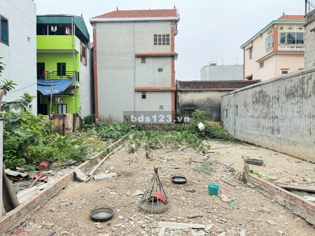 Bán đất tổ 11, Quang Minh, Mê Linh, HN. Trục chính kinh doanh của làng. DT 100, giá 4,338 tỷ.