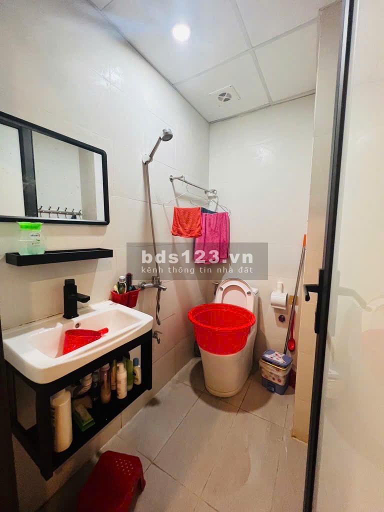 Bán nhà 3 tầng tổ 11, Quang Minh, Mê Linh, HN. Cách 50m tới đường Quang Minh. DT 32m, giá 2,95 tỷ.