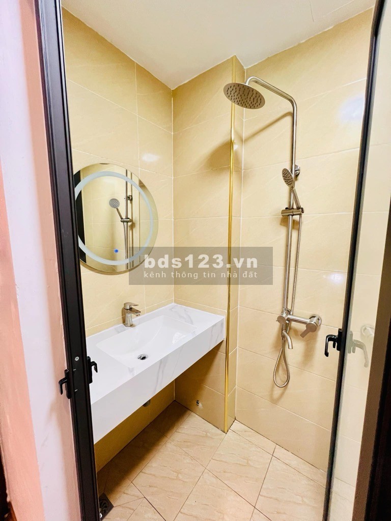 Nhà hiếm Ngõ Văn Chương, view hồ, nội thất đẹp, 60m mặt đường, giá nhỉnh 6 tỷ