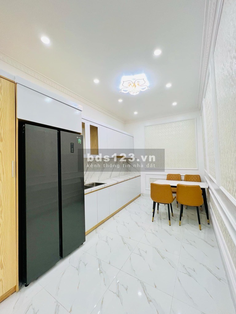 Nhà hiếm Ngõ Văn Chương, view hồ, nội thất đẹp, 60m mặt đường, giá nhỉnh 6 tỷ