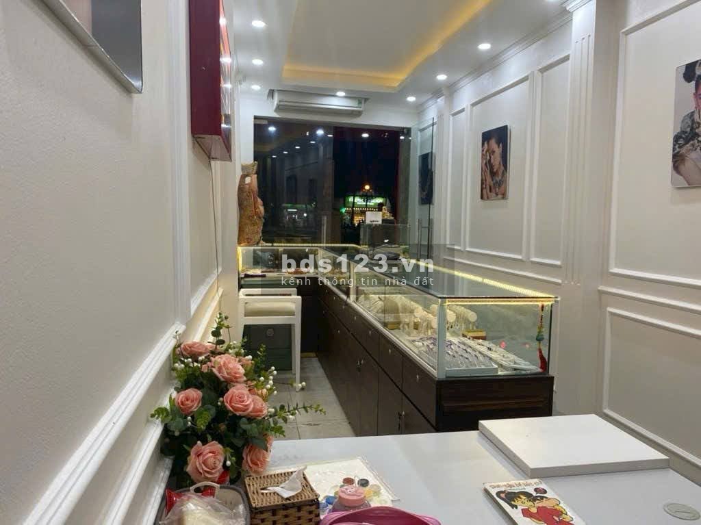 Duy nhất một căn - Nhà mới king koong - Chủ cần tiền bán gấp - Mặt phố Kim Ngưu, Hai Bà Trưng