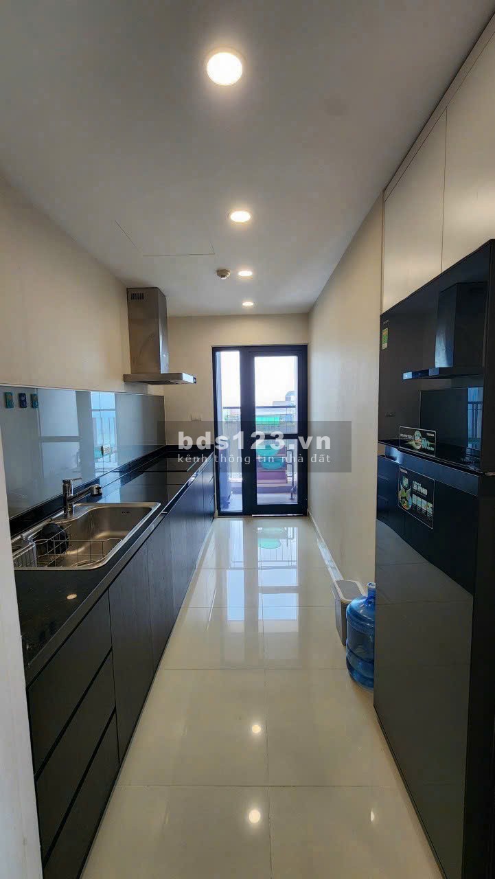 Chính chủ bán gấp căn góc 2 ngủ trục hoa hậu nhà đẹp giá rẻ nhất Goldmark City - 136 Hồ Tùng Mậu