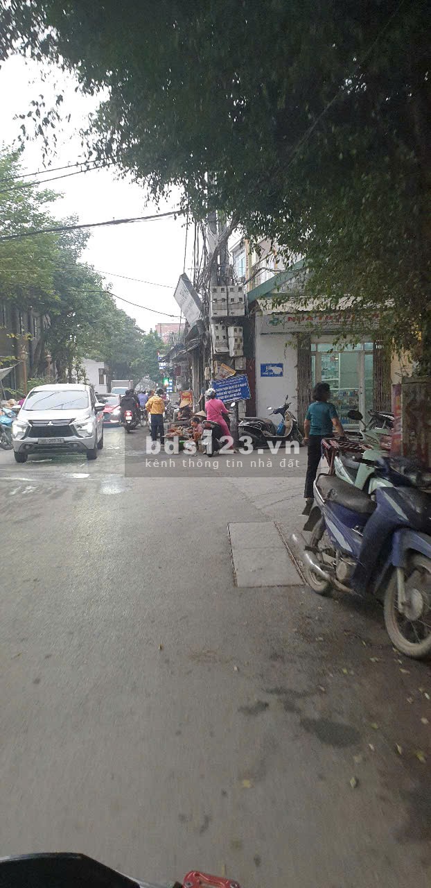 Bán Nhà Miêu Nha, Nhà Mới Đón Tết -Thang Máy - Ô Góc - Ô Tô Ở Nhà - Kinh Doanh Đầy Đủ Tiện Ích