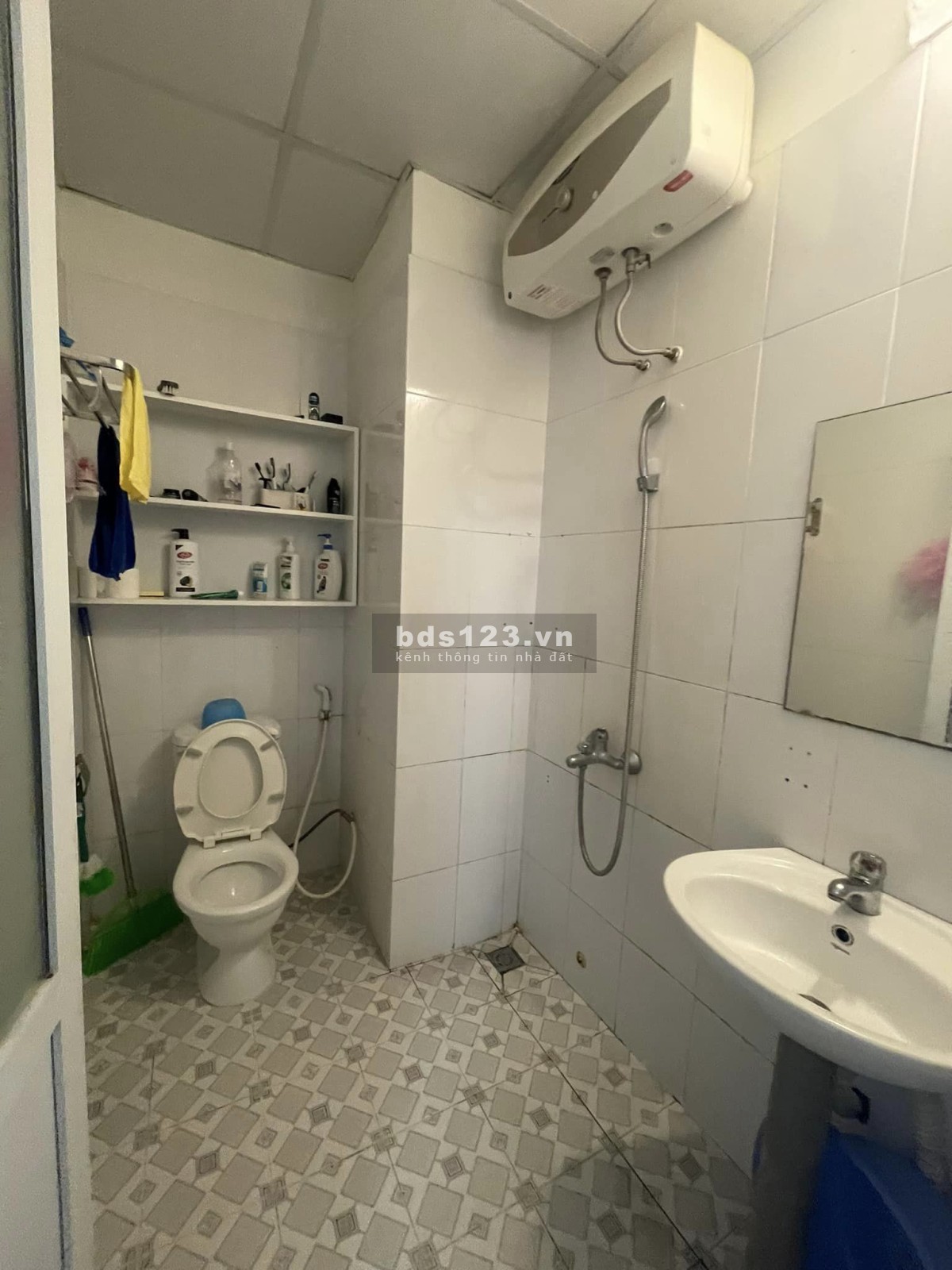 Nhà cho thuê trọ gia đình Xuân Đỉnh 100m2 cấp 4 sân vườn giá 8tr/th