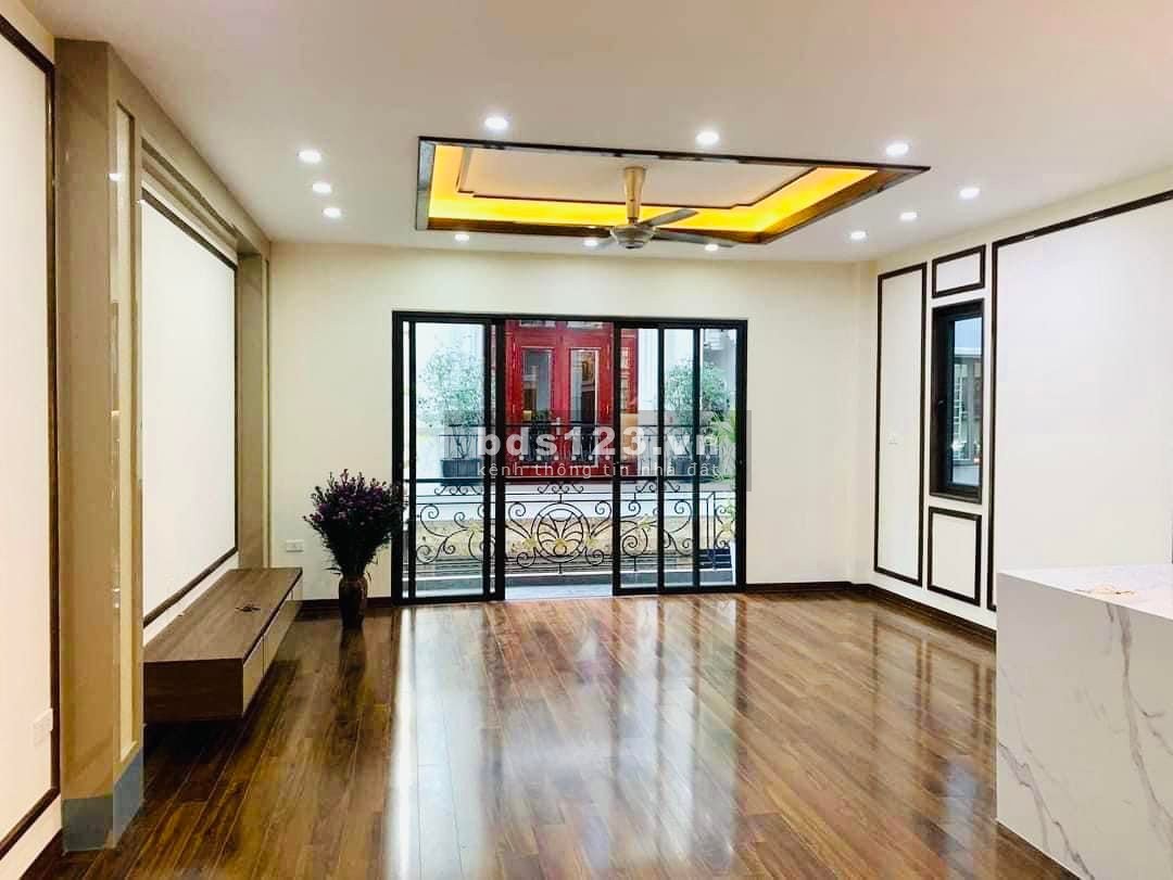 Nam Từ Liêm 40m2 Nhỉnh 6 Tỷ nhà mới về ở ngay – Full nội thất – Ngõ ô tô tránh – Kinh Doanh