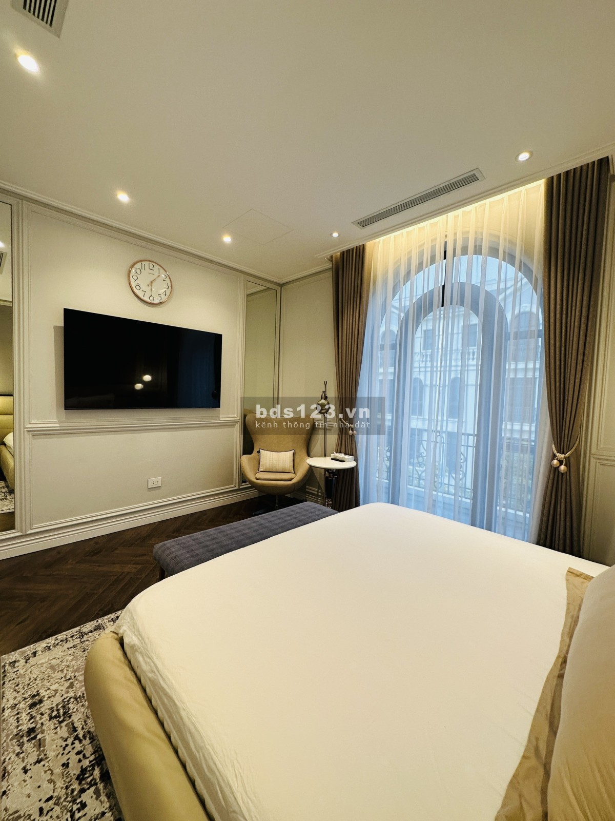 BT đơn lập Ngọc Trai 297m2 hoàn thiện full nội thất cao cấp tại Vin Gia Lâm, Hà Nội 0985 941715