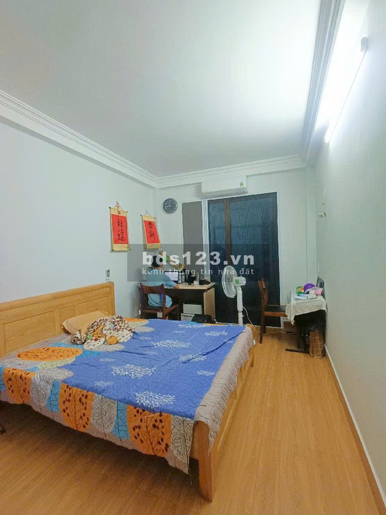 Nhà Lê Trọng Tấn - Gara ô tô - Cạnh KĐT Định Công - 41Mx 5 Tầng Chỉ 7 Tỷ
