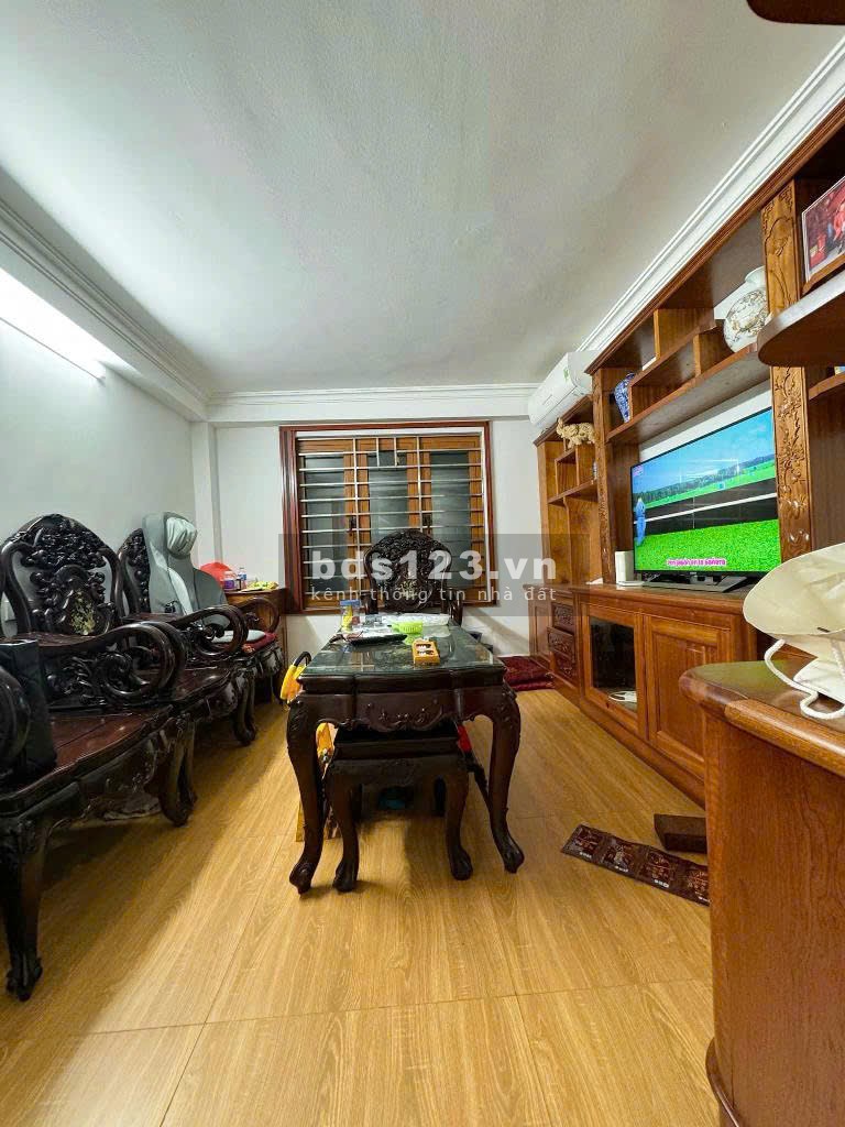 Nhà Lê Trọng Tấn - Gara ô tô - Cạnh KĐT Định Công - 41Mx 5 Tầng Chỉ 7 Tỷ