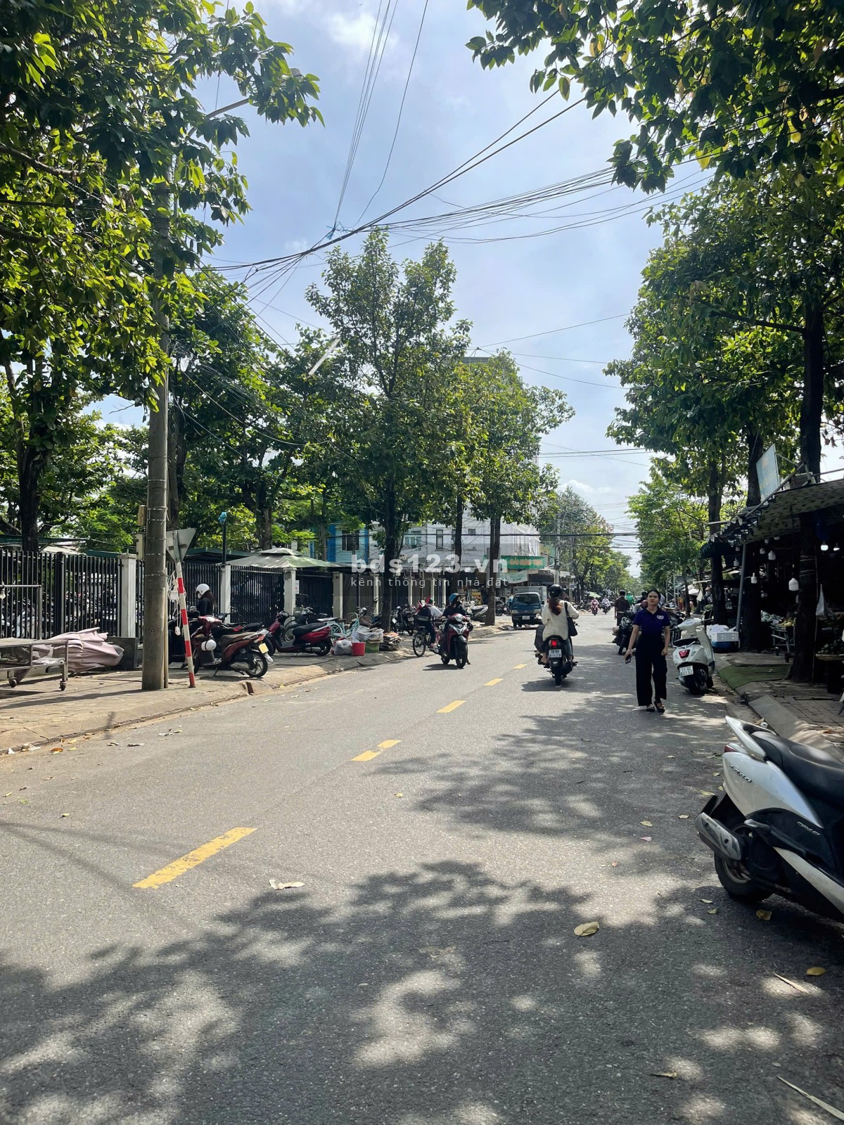 Mặt tiền ngay chợ Đầu Mối - Hải Châu - Kinh doanh sầm uất - Vị trí bao đẹp - Giá bao tố