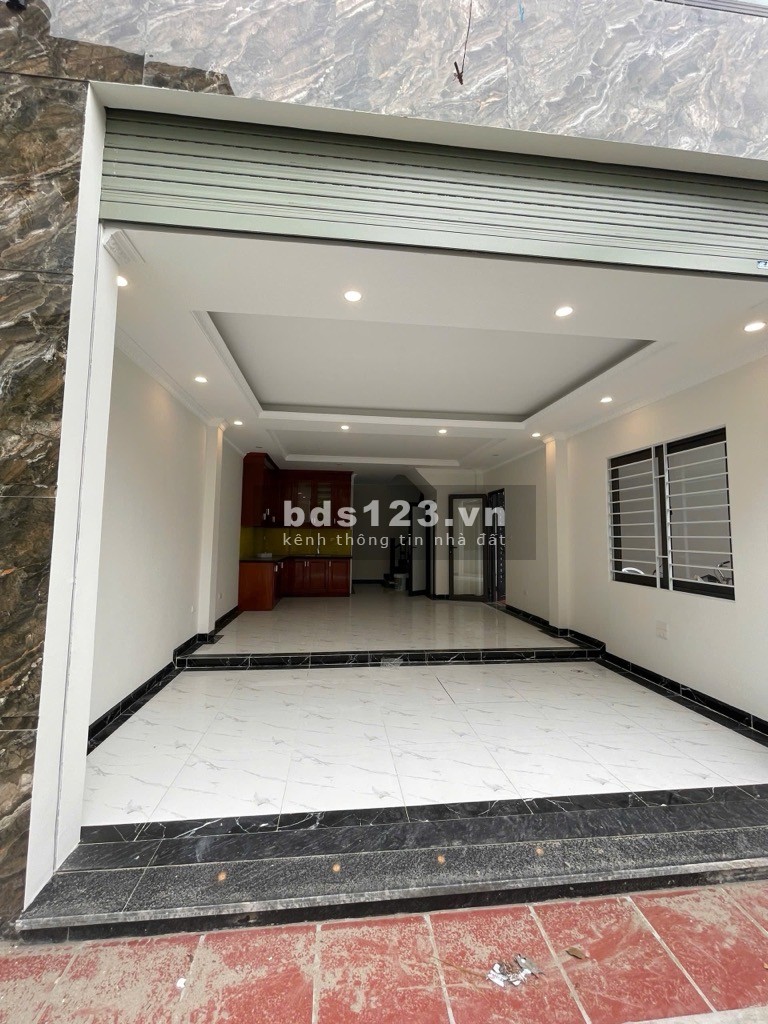 Bán Gấp Nhà Phúc Lợi Long Biên. Diện tích 50M. Diện tích sử dụng 62m2, 6 Tầng.Thang máy.