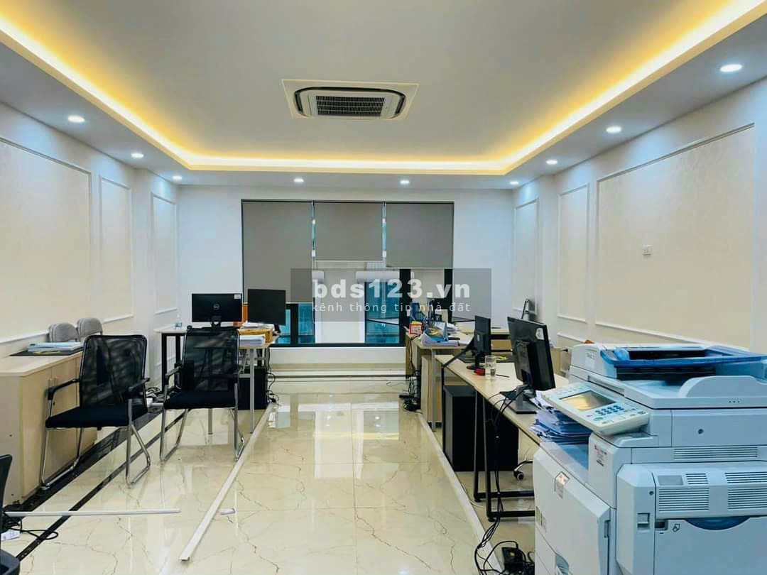 Bán mặt phố Nguyễn Văn Lộc - Lô góc - Vị trí vàng - Kinh doanh sầm uất - 105M - MT 5.5M - 45 tỷ